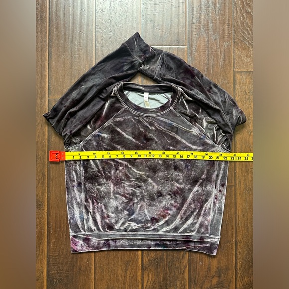 Lululemon Warm Down Crew • Velour• SZ 12 retails $118 - Picture 5 of 7
